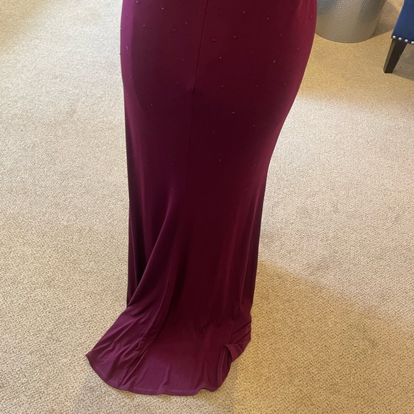 LA FEMME MAROON PROM DRESS OPEN BACK AND CRYSTALS NWT - Picture 5 of 5